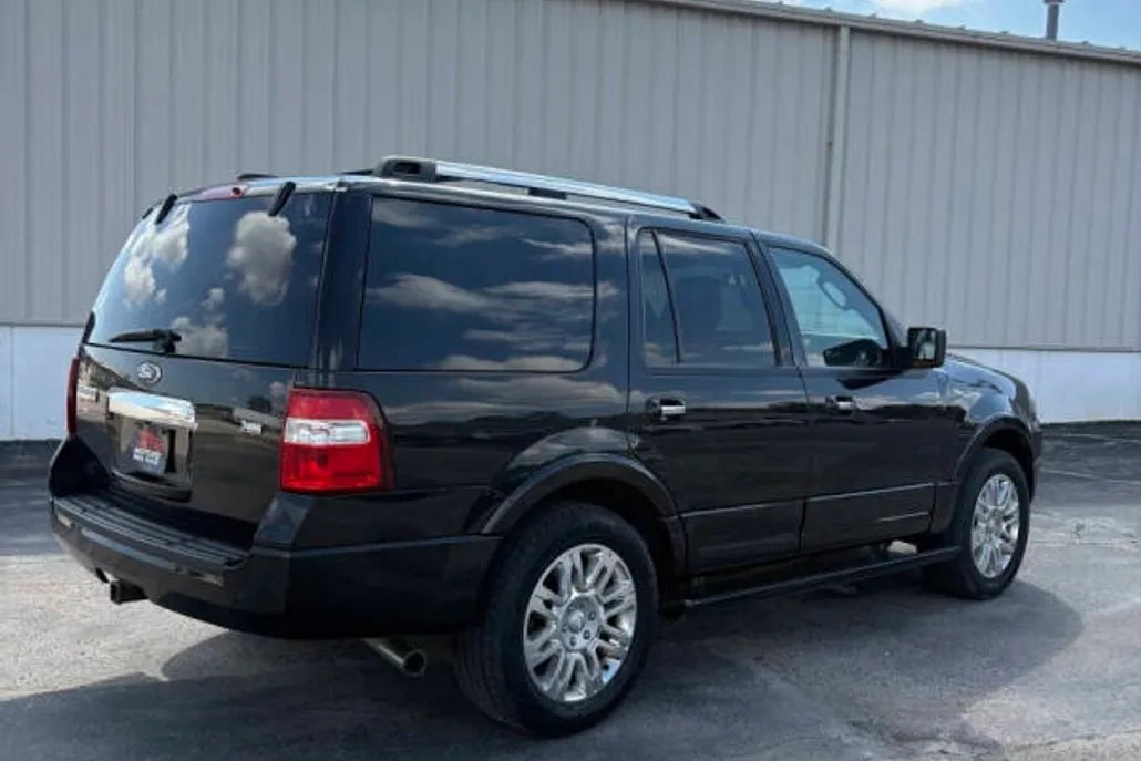2013 Ford Expedition Limited photo 1