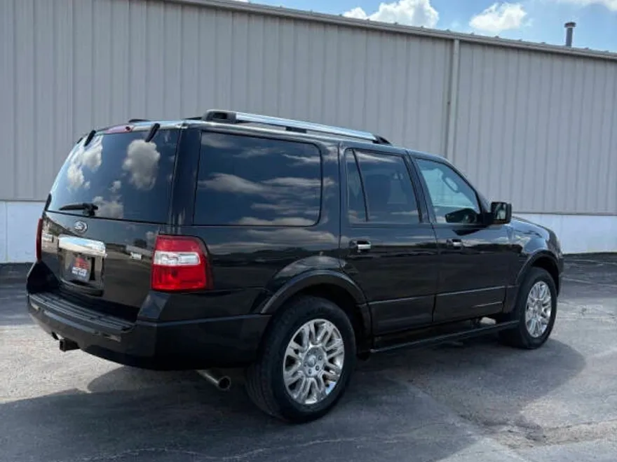 2013 Ford Expedition Limited photo 1