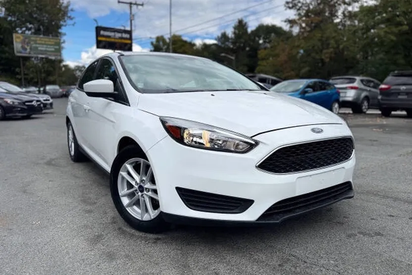 2018 Ford Focus SE photo 1