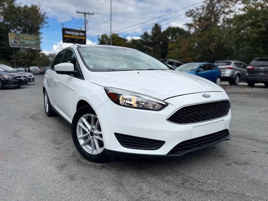 2018 Ford Focus SE photo 1
