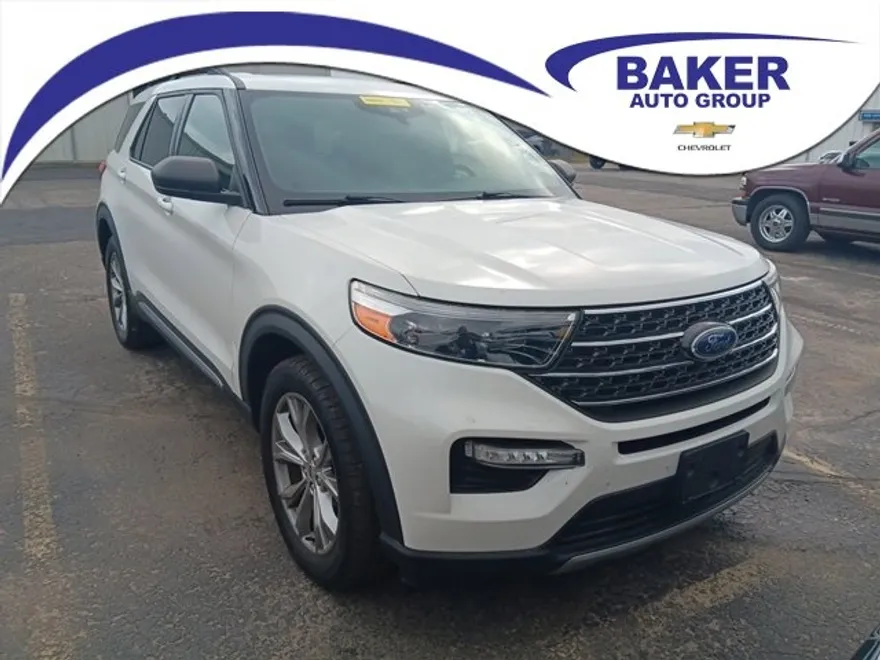 2020 Ford Explorer XLT photo 1