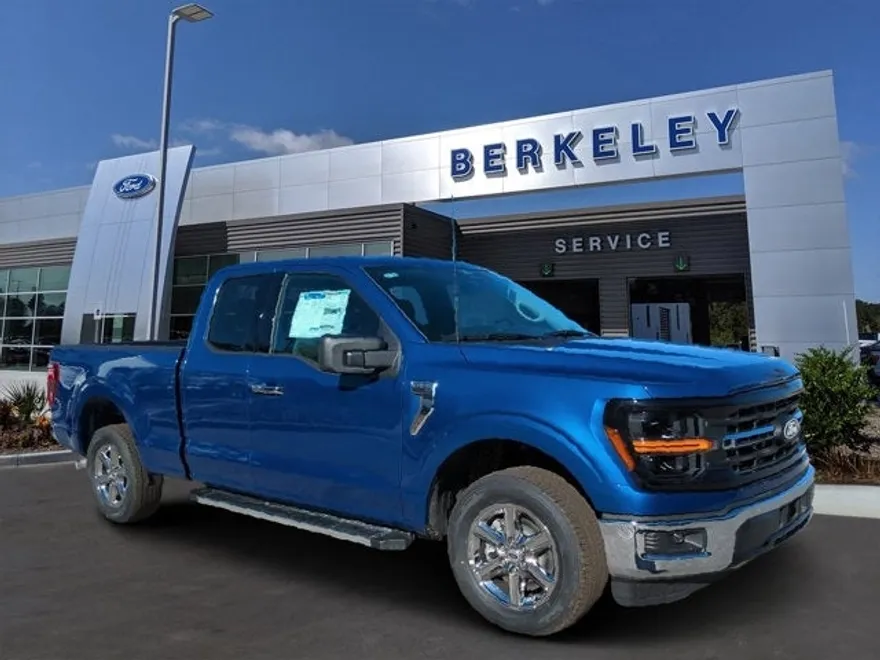 2025 Ford F-150 XLT photo 1