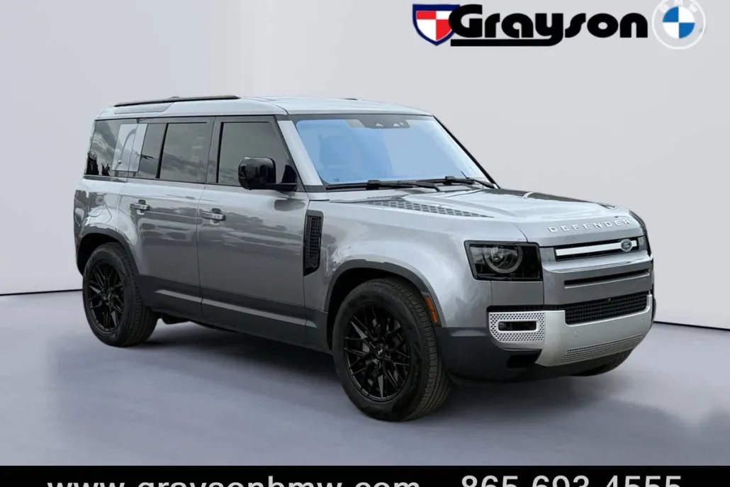 2020 Land Rover Defender SE photo 1