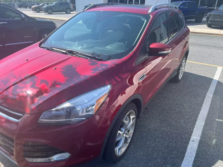 2016 Ford Escape Titanium photo 1