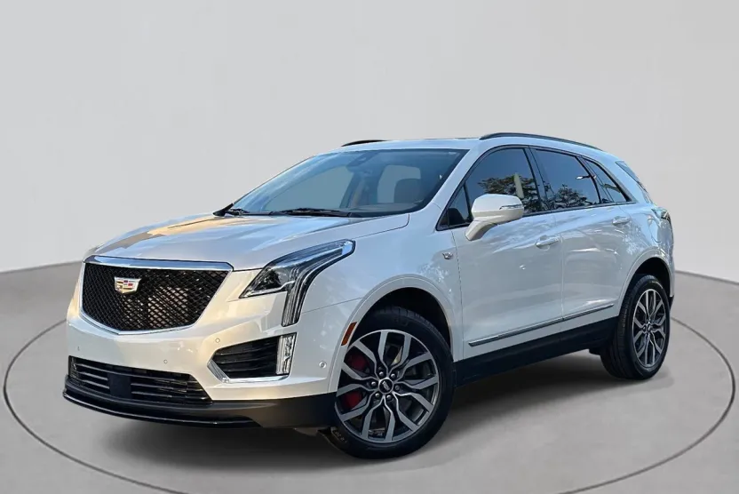2023 Cadillac XT5 Sport photo 1