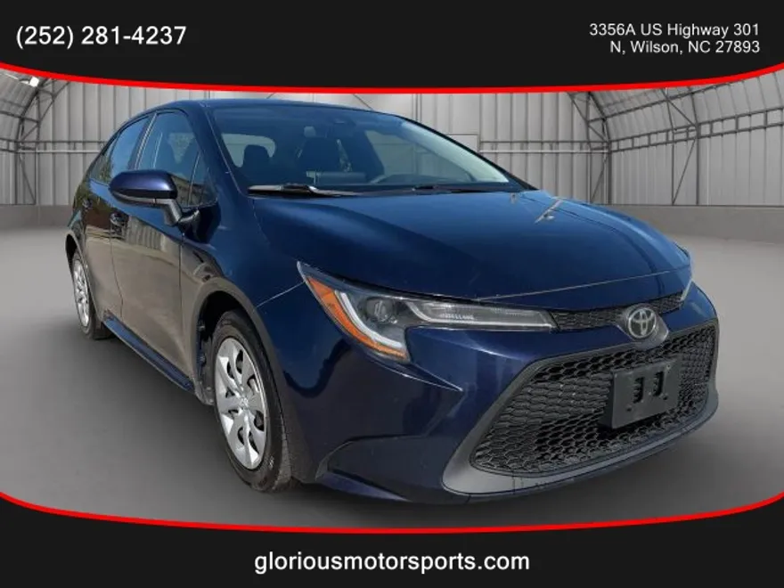 2020 Toyota Corolla LE photo 1