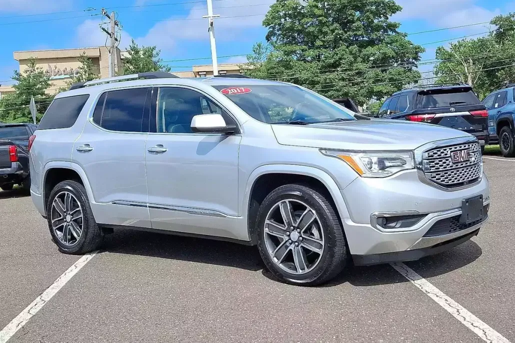 2017 Gmc Acadia Denali photo 1