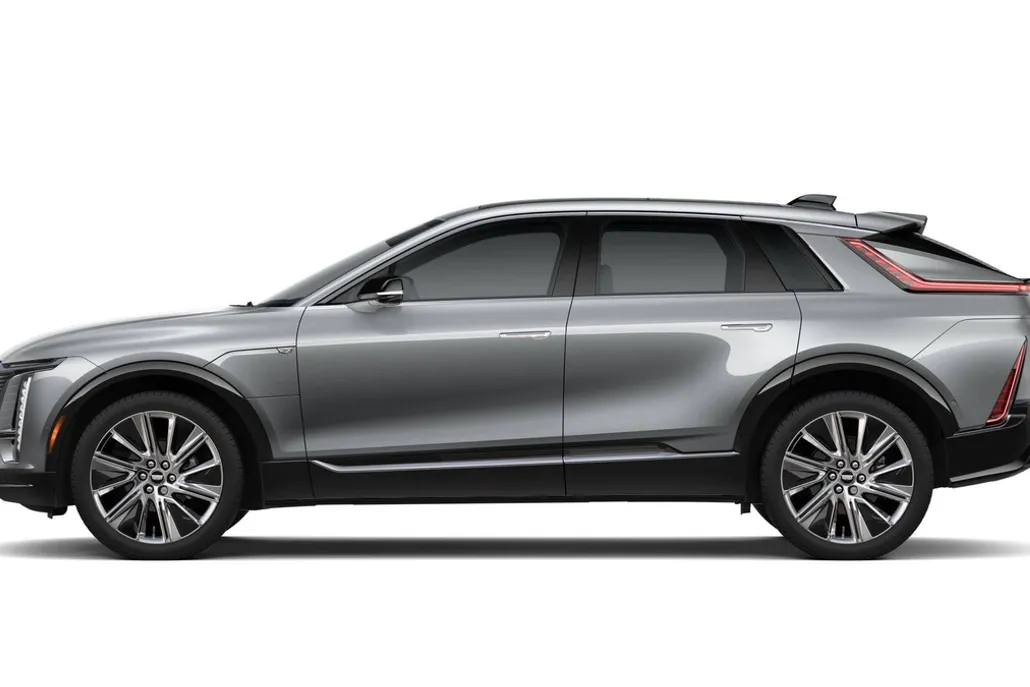 2026 Cadillac Lyriq Luxury photo 1
