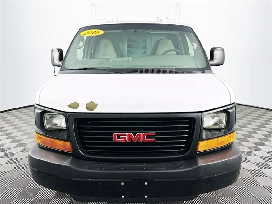 2010 Gmc Savana Cargo 3500 photo 1