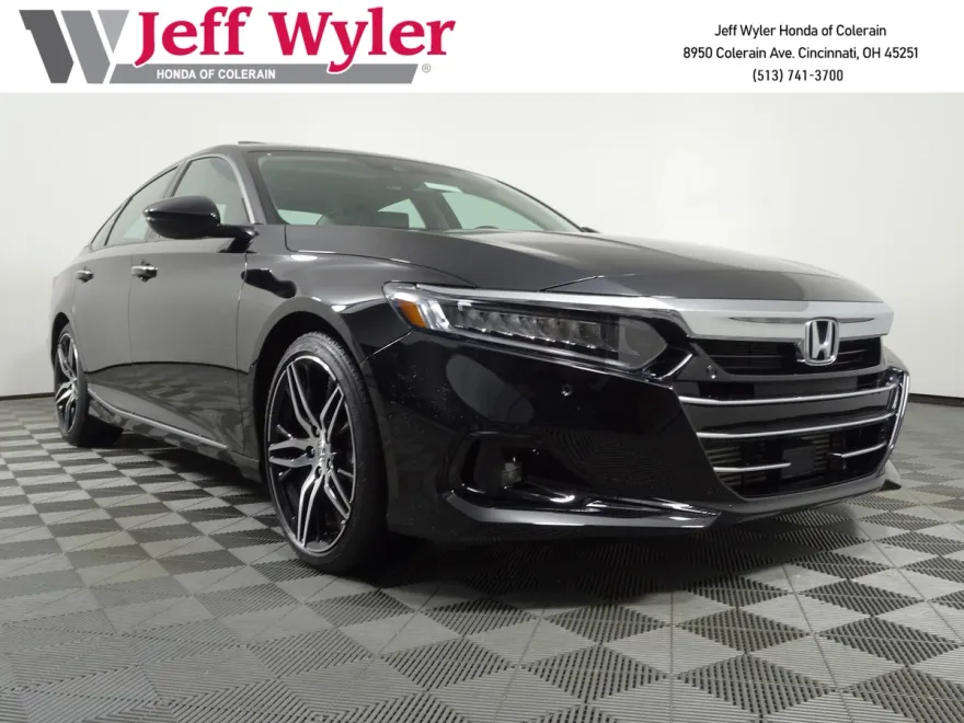 2022 Honda Accord Touring 2.0T photo 1