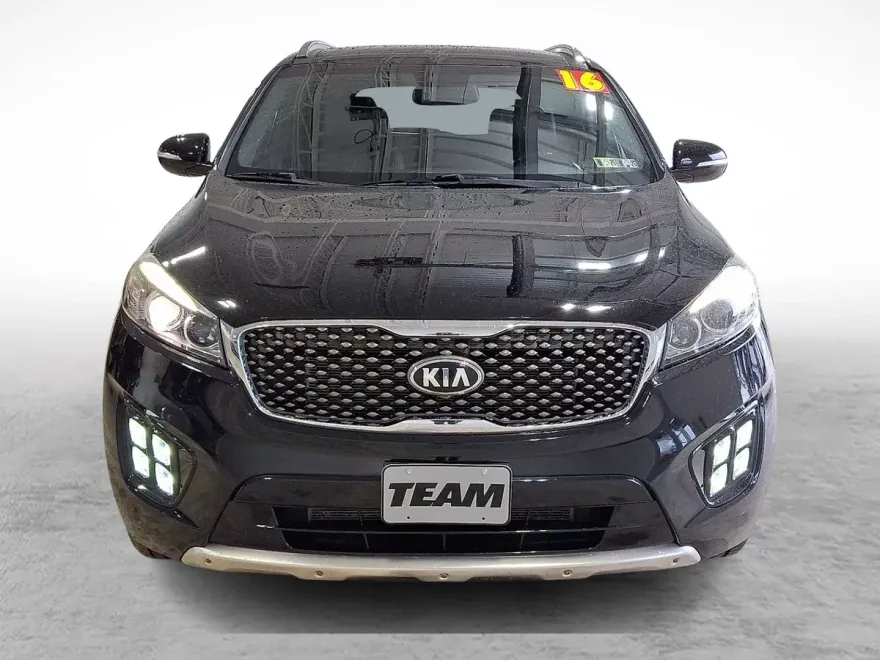 2016 Kia Sorento SX Limited V6 photo 1
