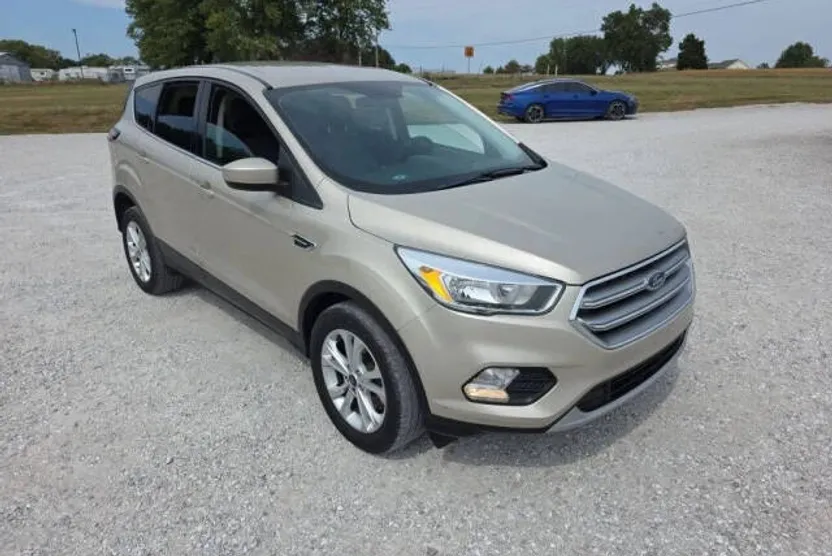 2017 Ford Escape SE photo 1