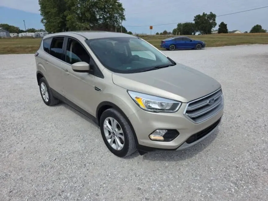 2017 Ford Escape SE photo 1