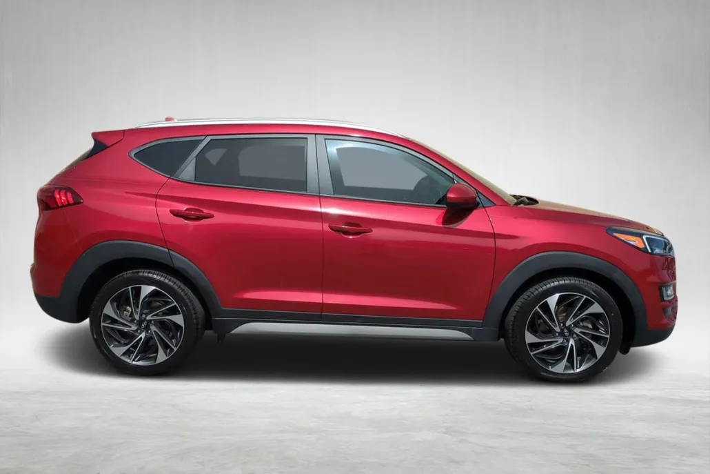 2021 Hyundai Tucson Sport photo 1