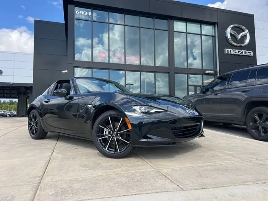 2025 Mazda MX-5 Miata Miata RF Grand Touring photo 1