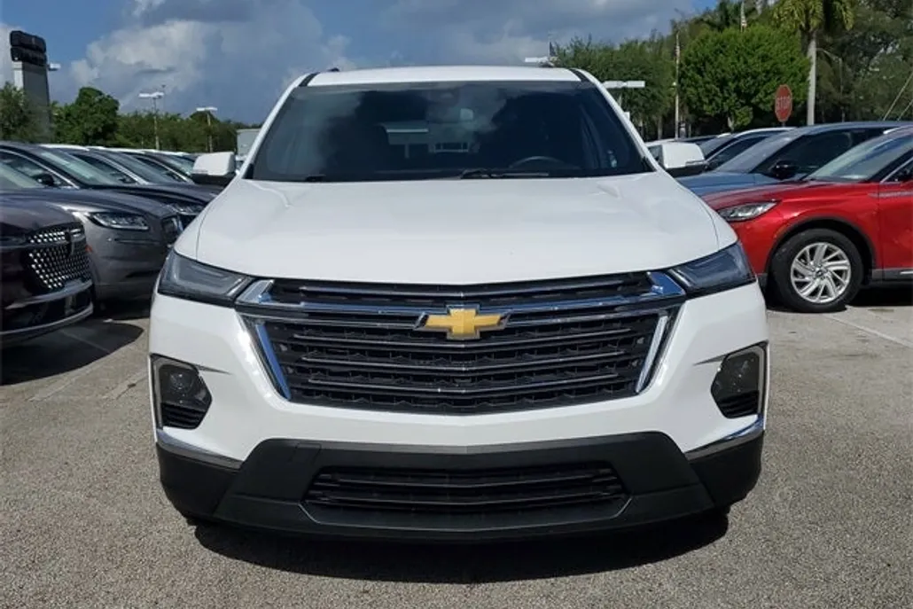 2023 Chevrolet Traverse Leather photo 1