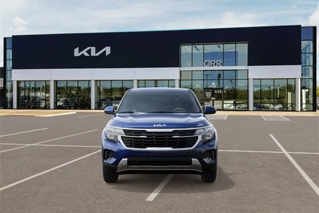 2026 Kia Seltos LX photo 1