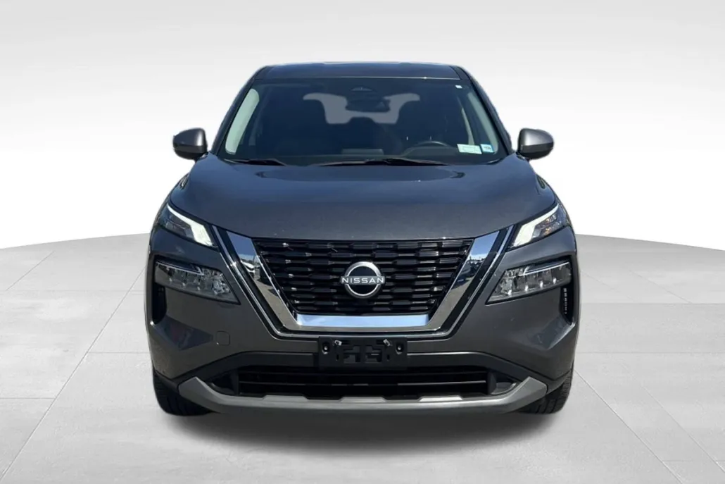 2022 Nissan Rogue AWD SV photo 1