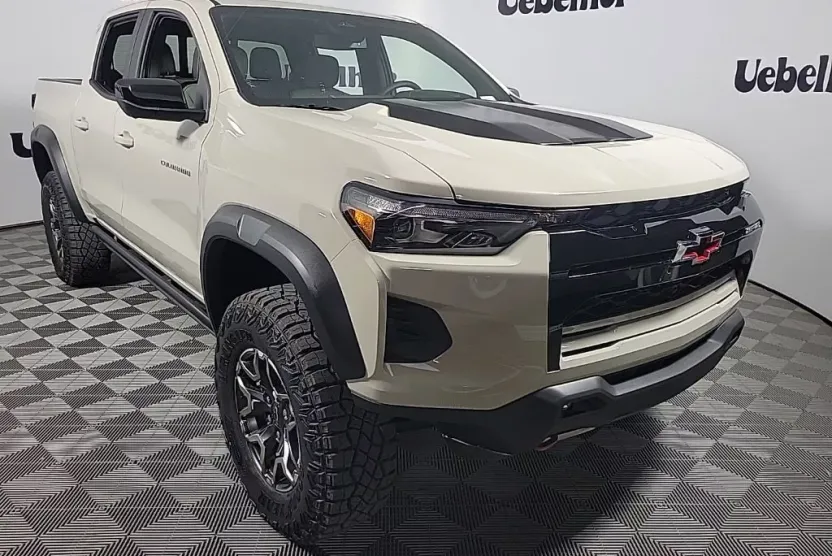 2026 Chevrolet Colorado ZR2 photo 1