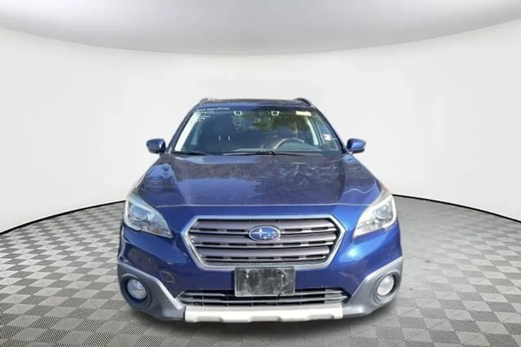 2017 Subaru Outback Touring photo 1