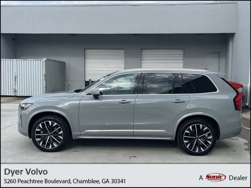 2026 Volvo XC90 B5 Core photo 1