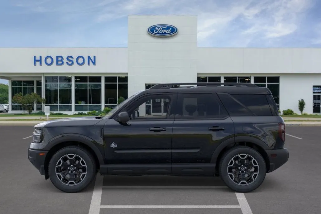 2025 Ford Bronco Sport Outer Banks photo 1
