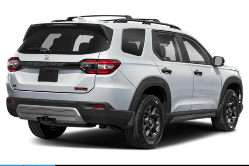 2025 Honda Pilot TrailSport photo 1