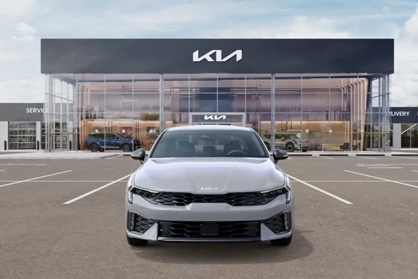 2026 Kia K5 GT-Line photo 1