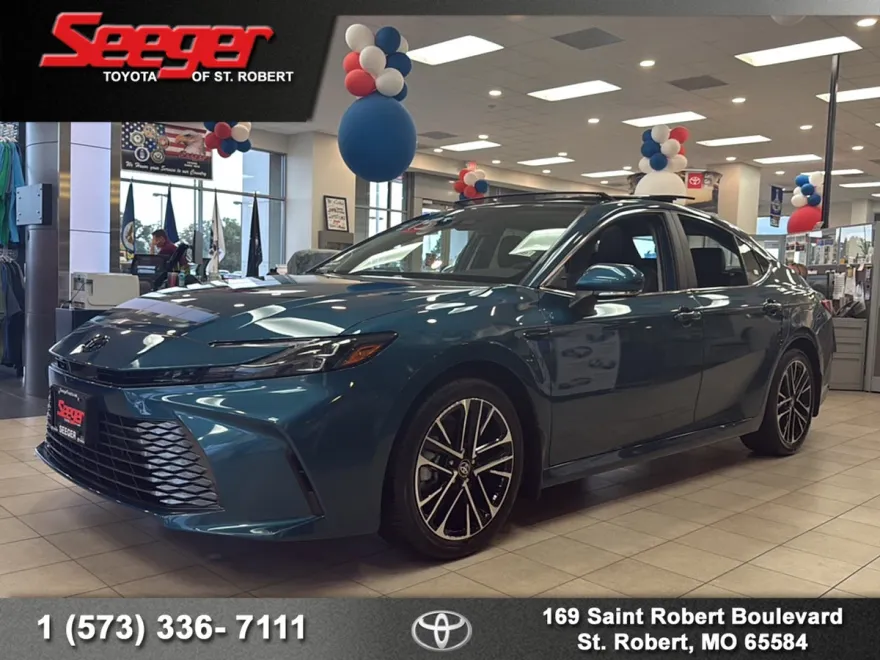 2025 Toyota Camry XLE photo 1