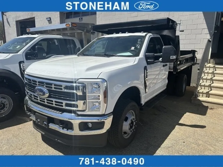 2025 Ford F-350 XL photo 1