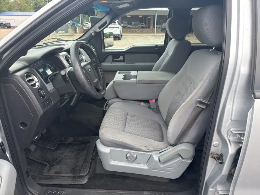 2013 Ford F-150 XLT photo 1
