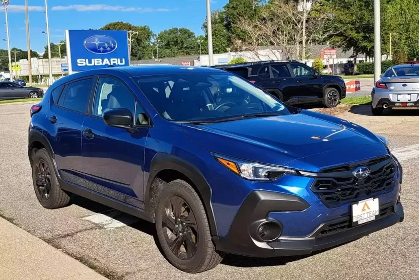 2025 Subaru Crosstrek Base photo 1
