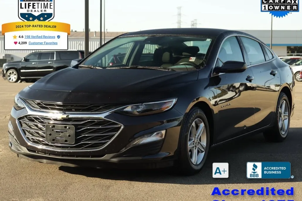 2023 Chevrolet Malibu 1LT photo 1
