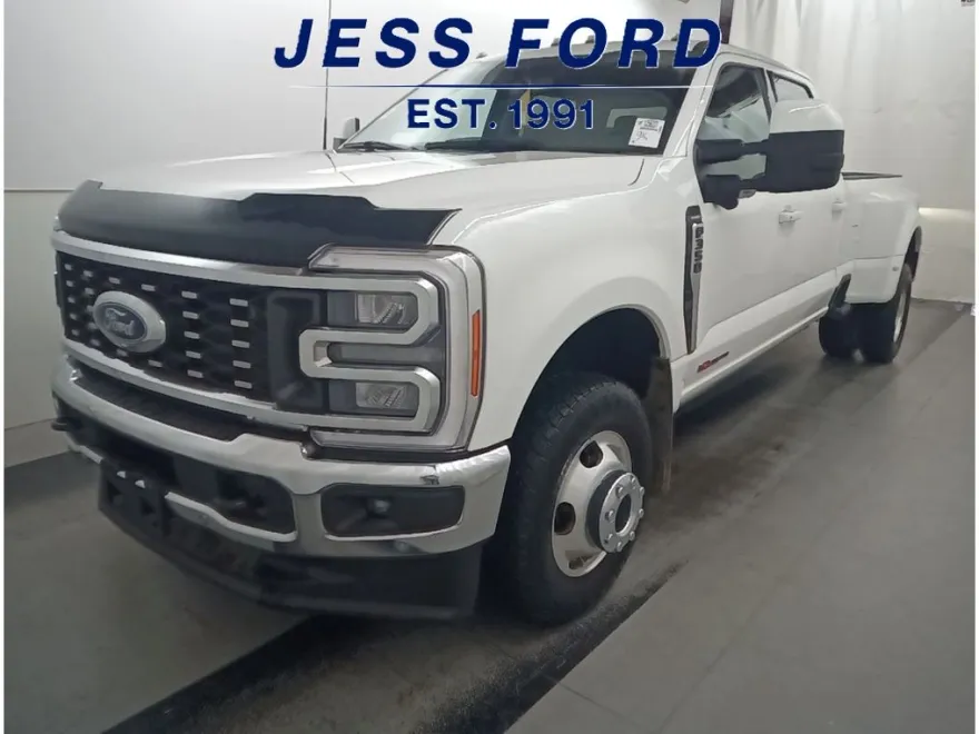2023 Ford F-350 Lariat photo 1