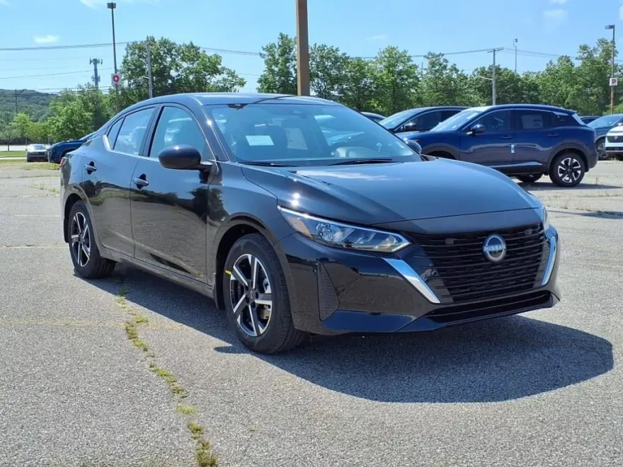 2025 Nissan Sentra SV photo 1