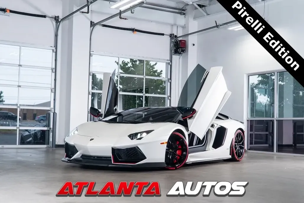 2016 Lamborghini Aventador Coupe photo 1