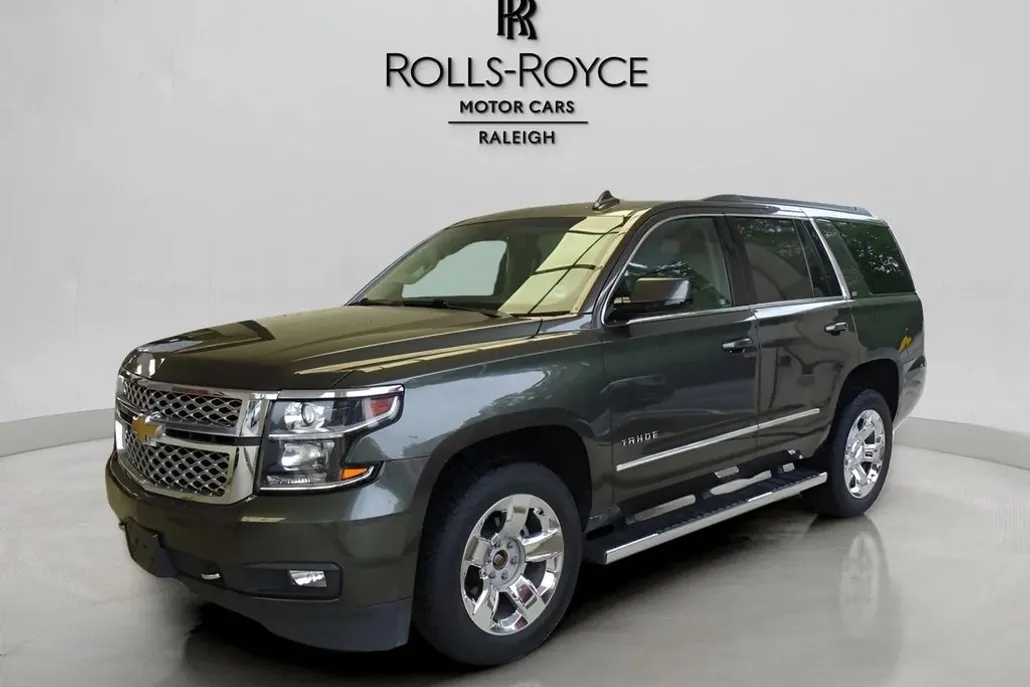 2019 Chevrolet Tahoe LT photo 1