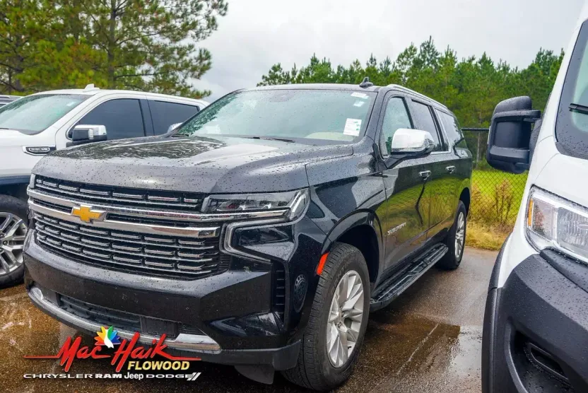 2024 Chevrolet Suburban Premier photo 1