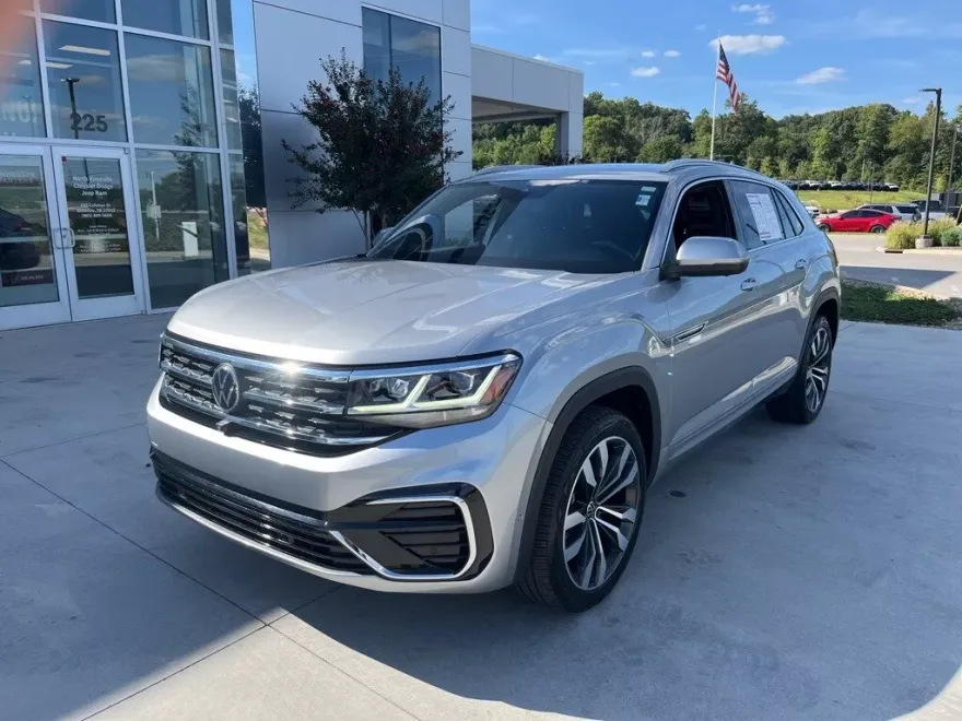 2022 Volkswagen Atlas Cross Sport V6 SEL Premium R-Line photo 1