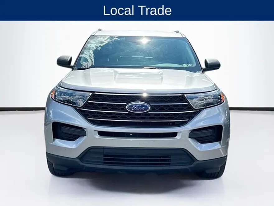 2022 Ford Explorer XLT photo 1