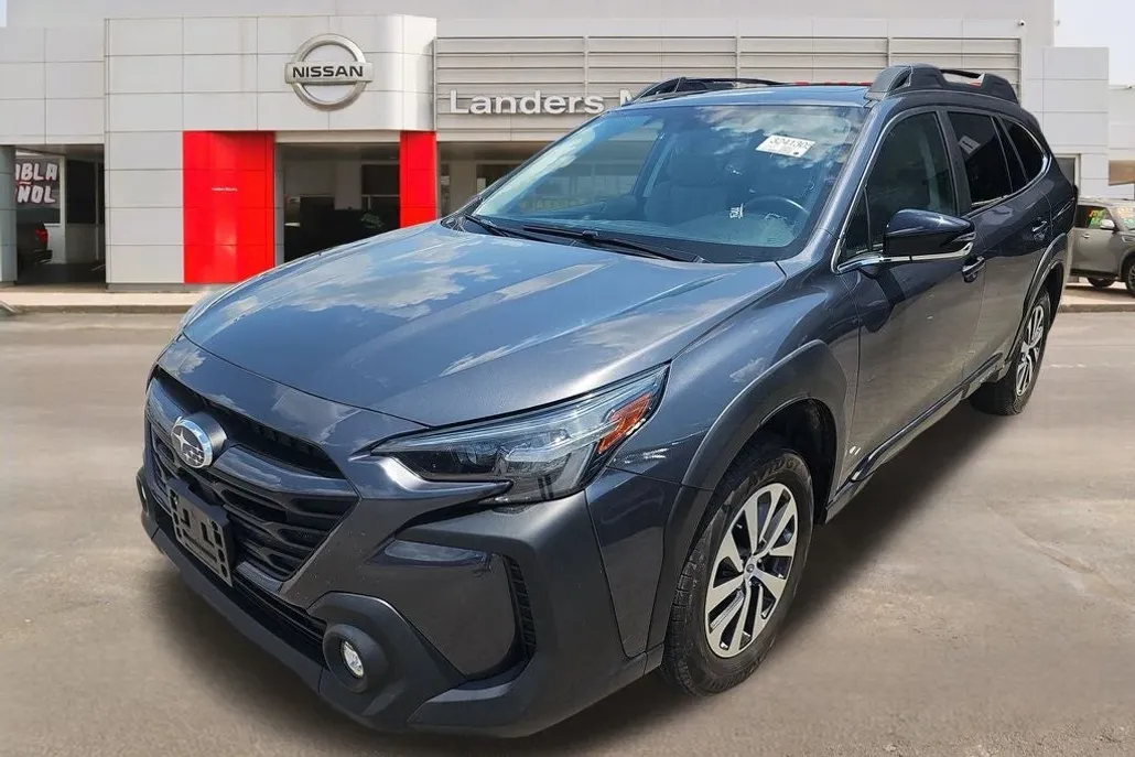 2024 Subaru Outback Premium photo 1