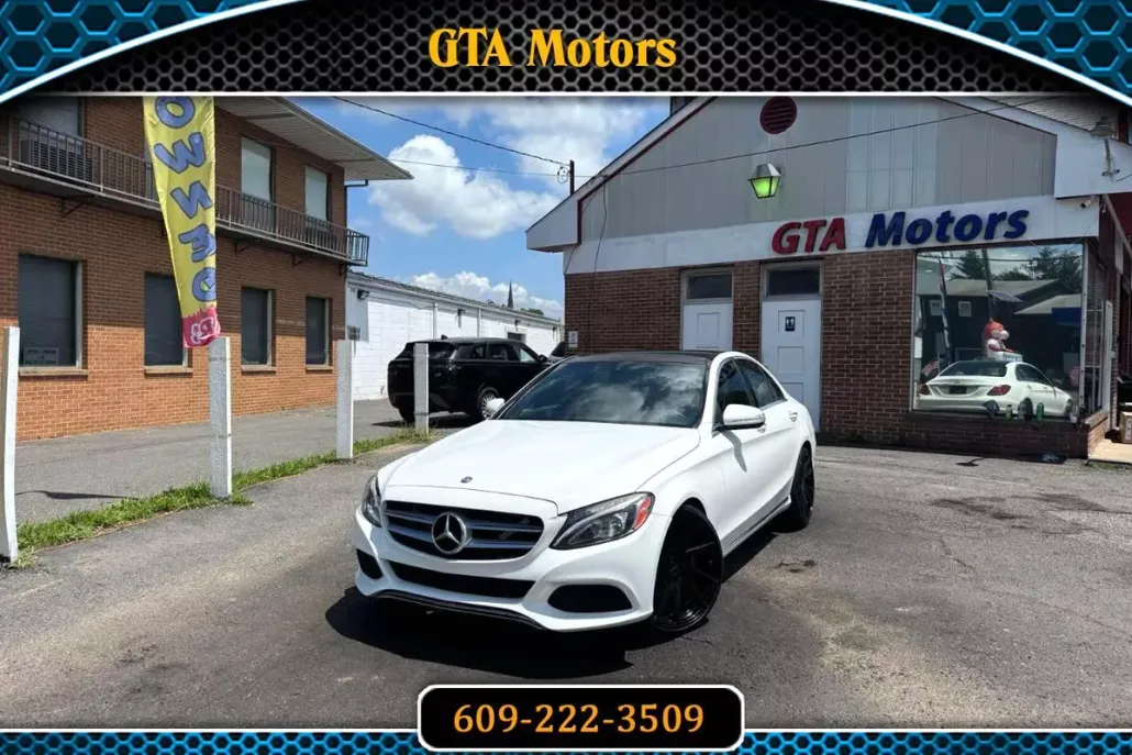 2015 Mercedes Benz C 300 photo 1