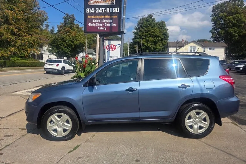 2012 Toyota RAV4 Base photo 1