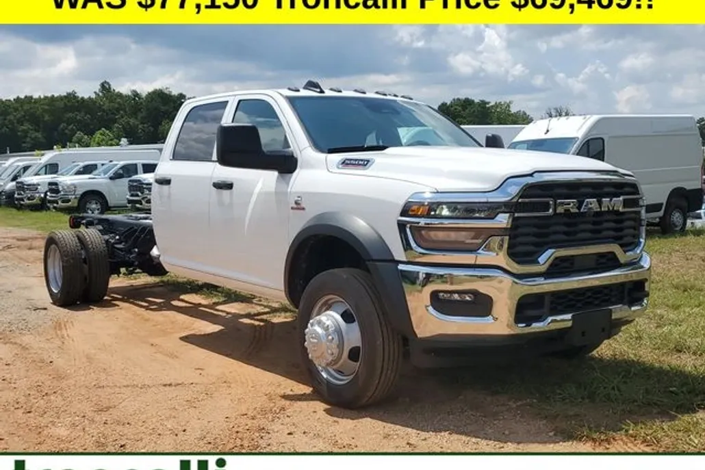 2025 Ram 5500 Tradesman photo 1