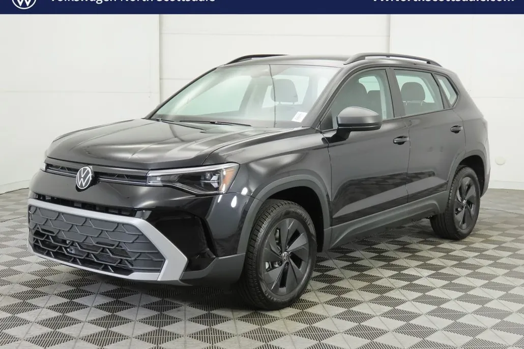 2025 Volkswagen Taos S photo 1