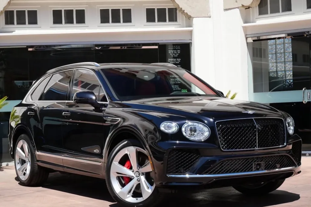 2025 Bentley Bentayga V8 photo 1