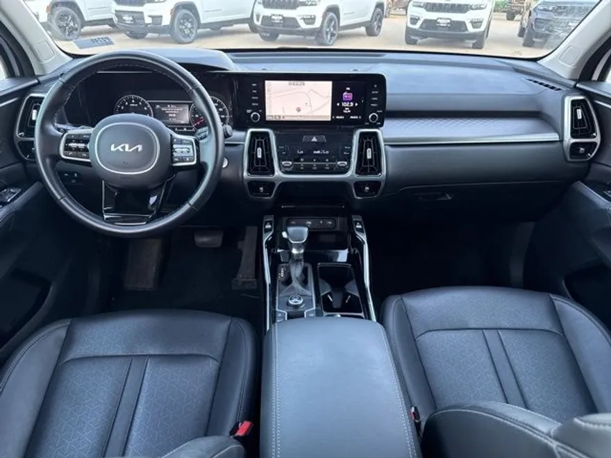2022 Kia Sorento SX photo 1