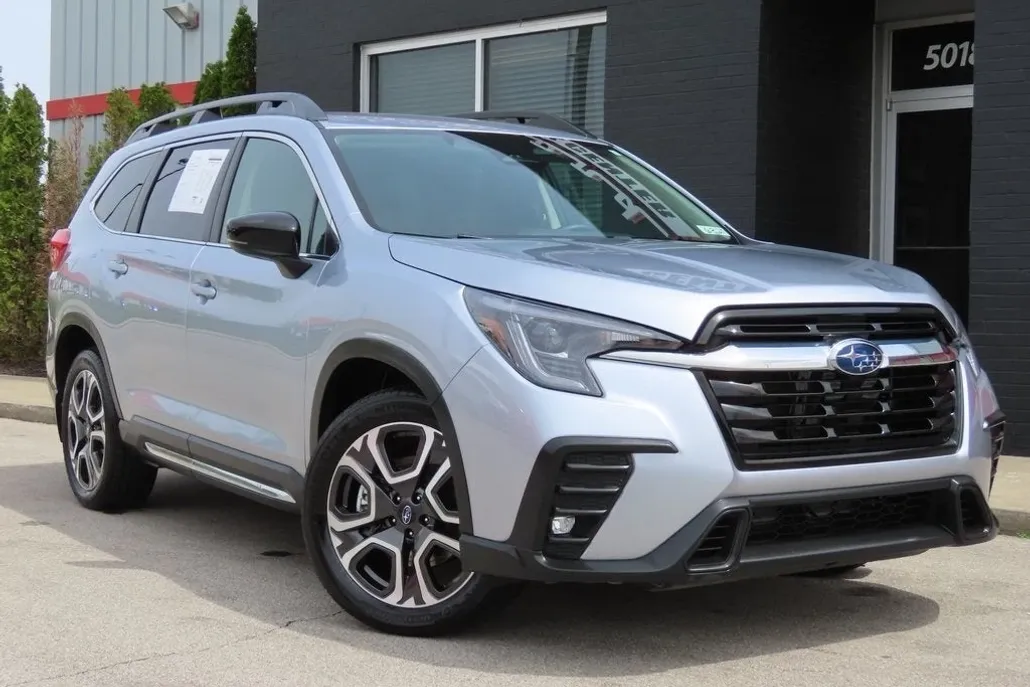 2024 Subaru Ascent Limited photo 1