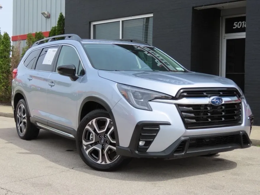 2024 Subaru Ascent Limited photo 1