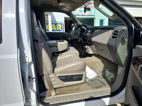 2008 Ford F-350 Lariat photo 4